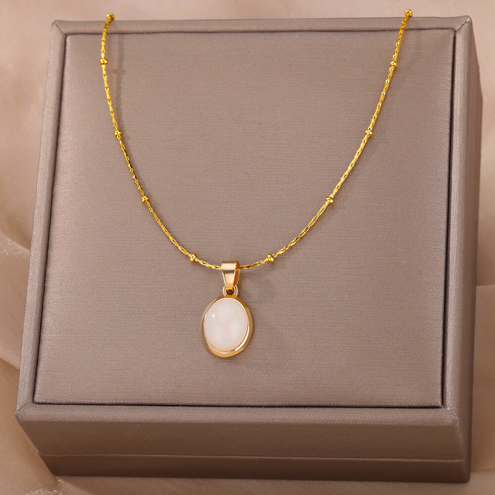 Collana ovale in pietra opale  - Birth Flower Necklace recensione e prezzo