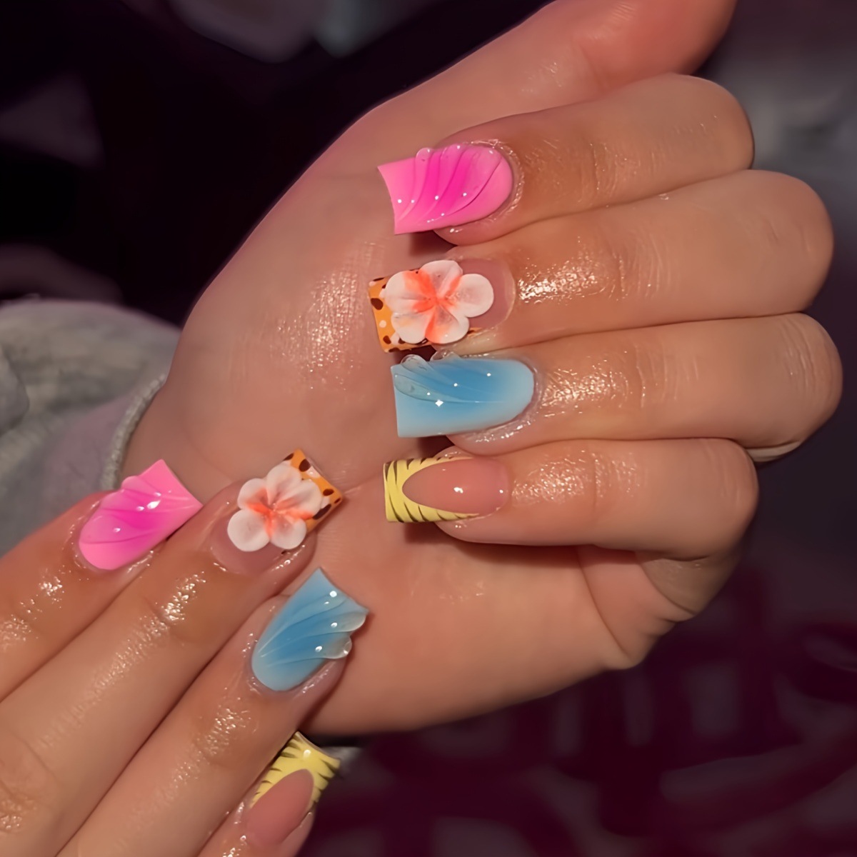 24 pezzi di unghie finte a tes - Pressed Flower Art recensione e prezzo
